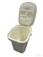 Vacuum Pet Food Storage Container - Image 4